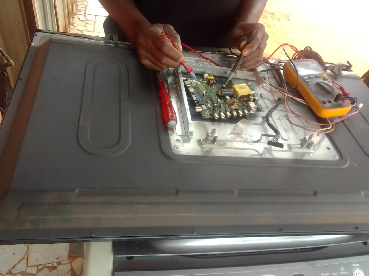 M&Z Electronics Repair Services